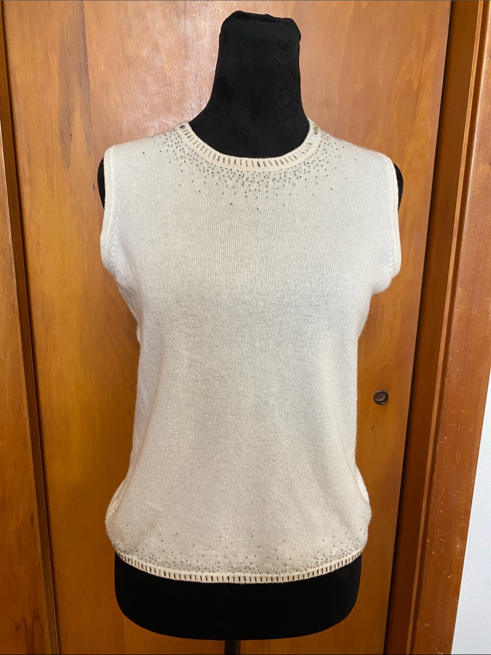 Cream Cashmere Sweater Sleeveless Knit Top Tank Vest Beaded Neckline Neutral